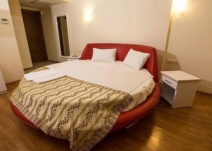 מלון Tarbus Harbiye